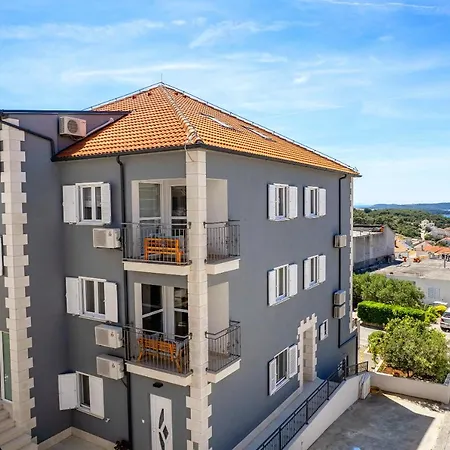 Apartment Deluxe Primi *